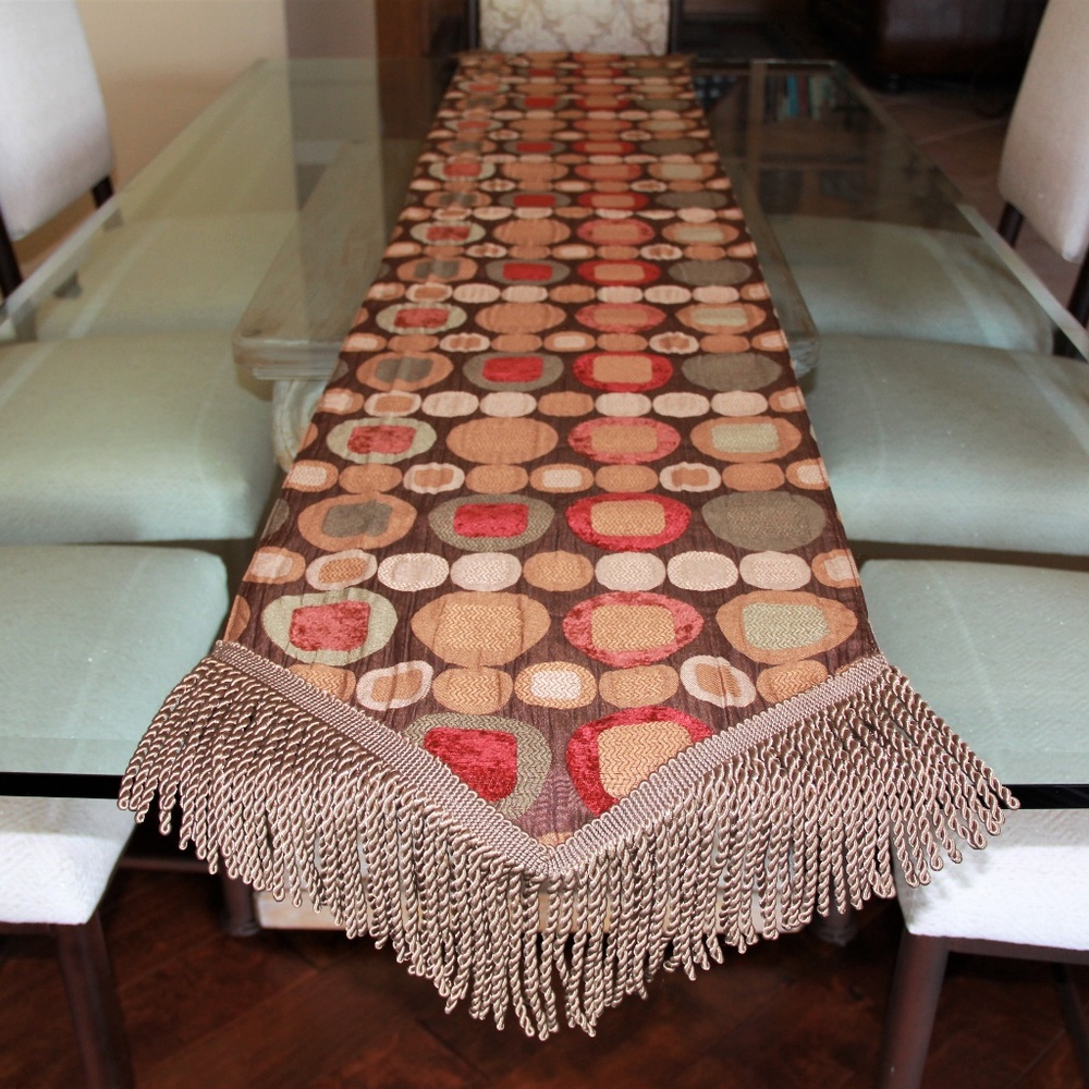 Canaan Geometric Pattern Reversable Table Runner - image 1